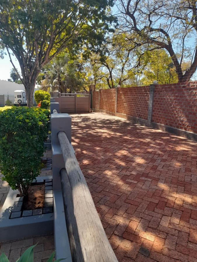 Travel North Guesthouse Tsumeb Luaran gambar