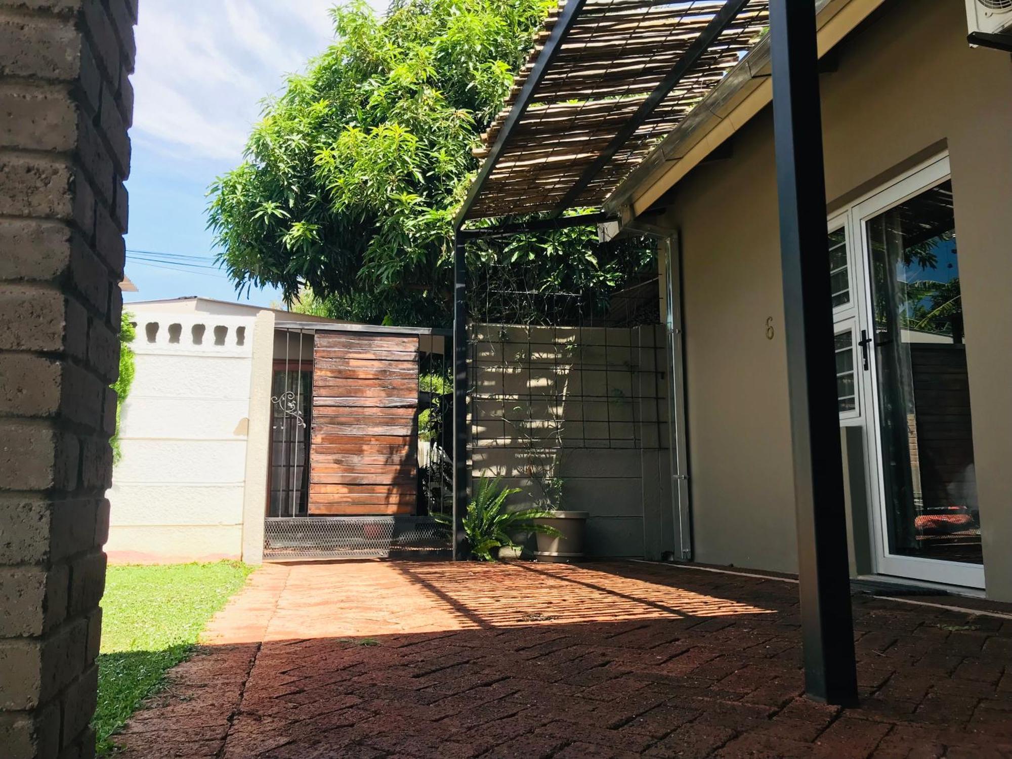Travel North Guesthouse Tsumeb Bilik gambar